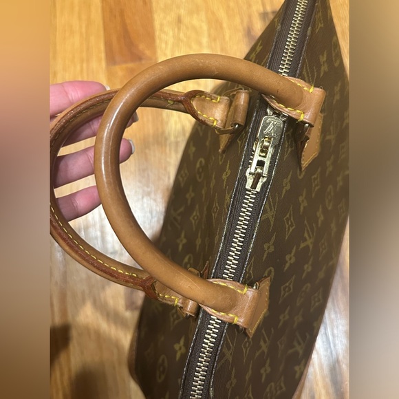 AUTHENTIC LOUIS VUITTON Alma PM Vintage Handbag - Picture 9 of 16